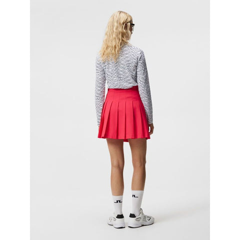 Adina Skort