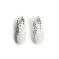Ace Low-Top Golf Sneaker