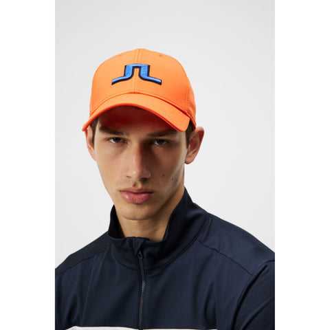 Angus Cap