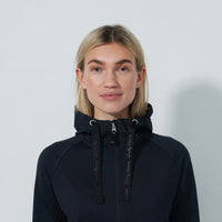 Define Kapuzenjacke