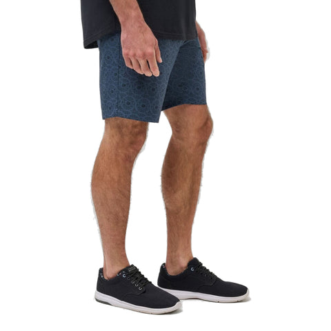Beyond The Limits Short Herren