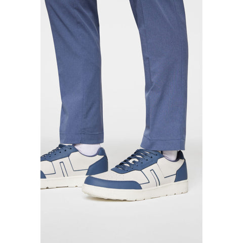 Ace Low-Top Golf Sneaker