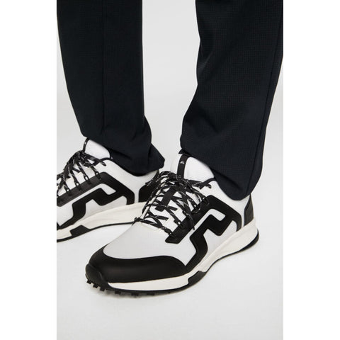 Range Finder Golf Sneaker